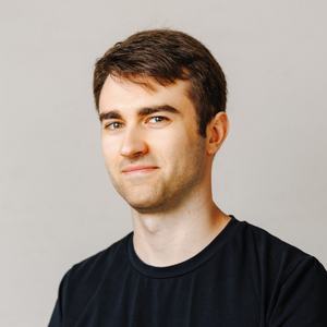 qodef-team-image